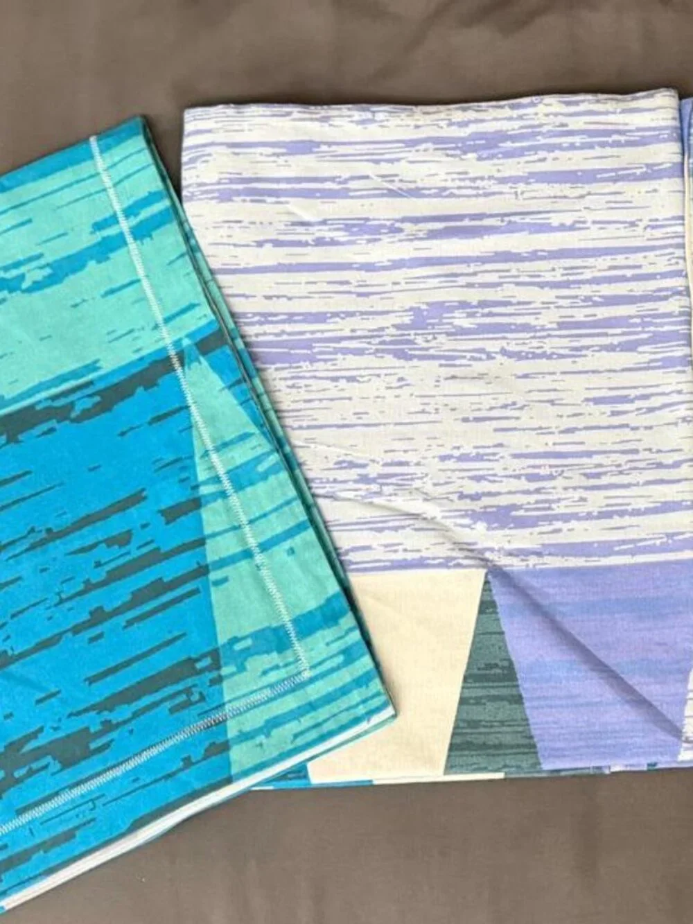 2 Flat Sheets + 2 Pillowcases